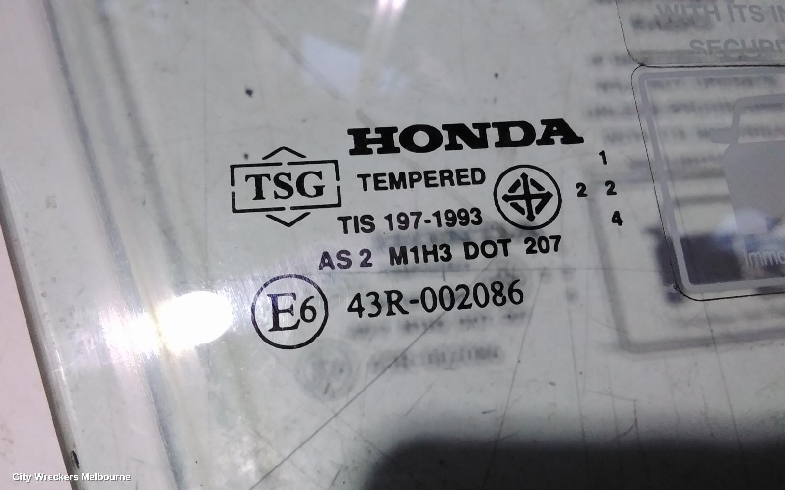 HONDA CIVIC RIGHT FRONT DOOR WINDOW, 7TH GEN, SEDAN, 11/2000 - 12/2005 - Image 2