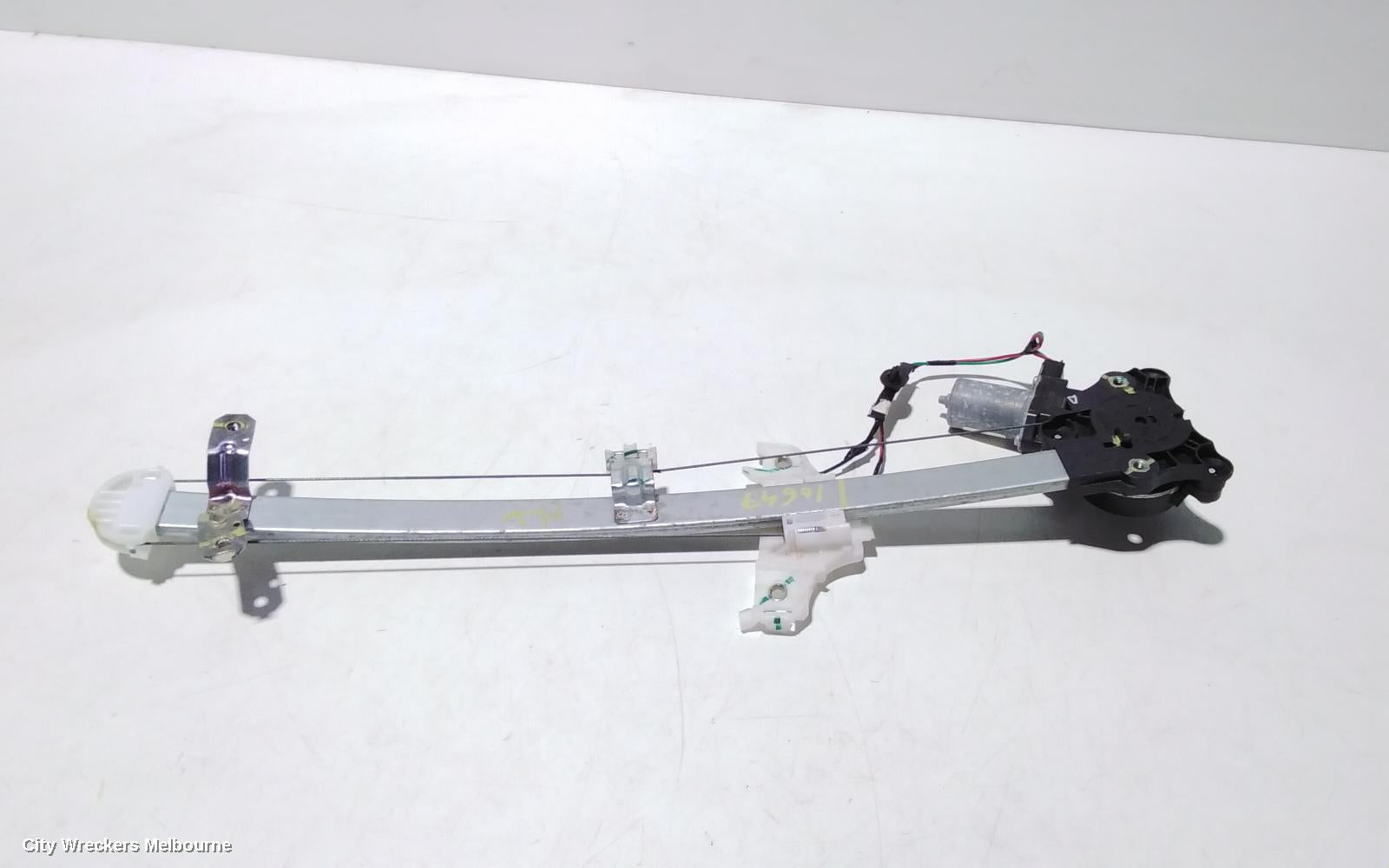 SUZUKI BALENO LEFT FRONT WINDOW REG/MOTOR, EW, 04/2016 - 12/2022 - Image 1