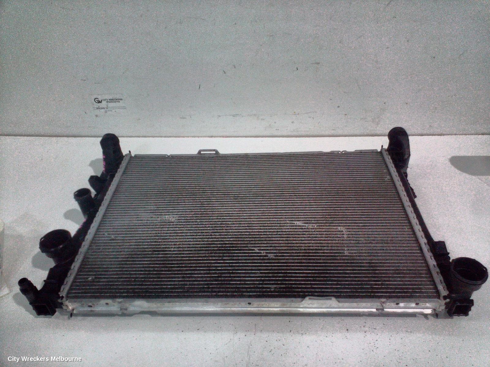 MERCEDES C CLASS RADIATOR, AUTO, 1.8, PETROL, W204/S204/C204, 07/2007 - 01/2015 - Image 2