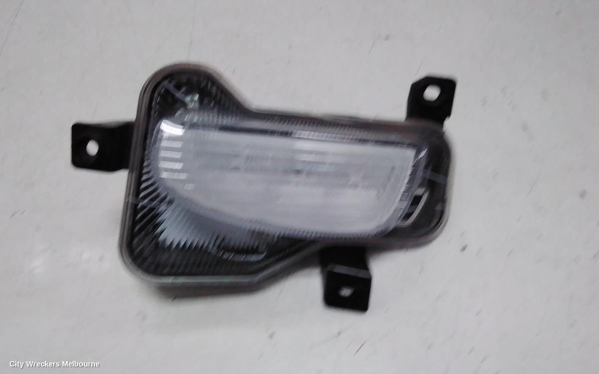 SUZUKI BALENO RIGHT INDICATOR/FOG/SIDE, DAYTIME RUNNING LAMP, EW, 08/2019 - 12/2022 - Image 2