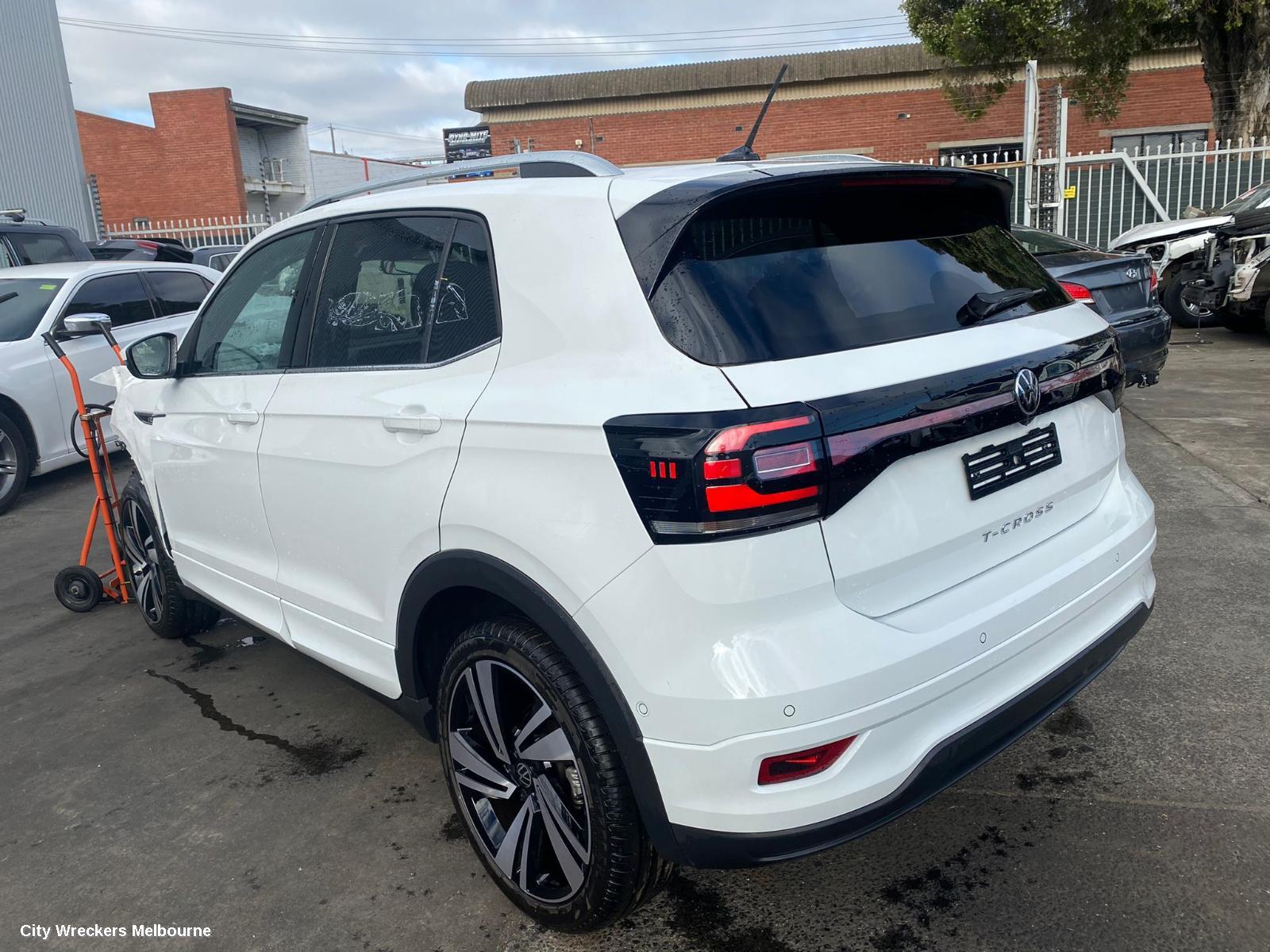 VOLKSWAGEN T-CROSS LEFT FRONT DOOR, C1, 01/2020 ONWARDS - Image 2