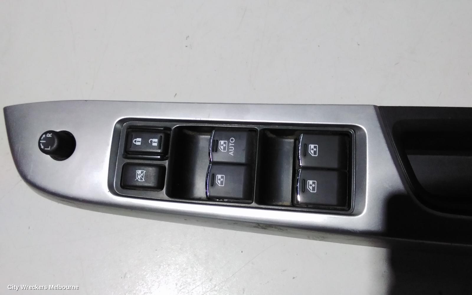 SUBARU XV PWR DR WIND SWITCH, RH FRONT (MASTER SWITCH), G4X, W/O CHROME LINES ON BUTTON TYPE, 01/2012 - 03/2015 - Image 3