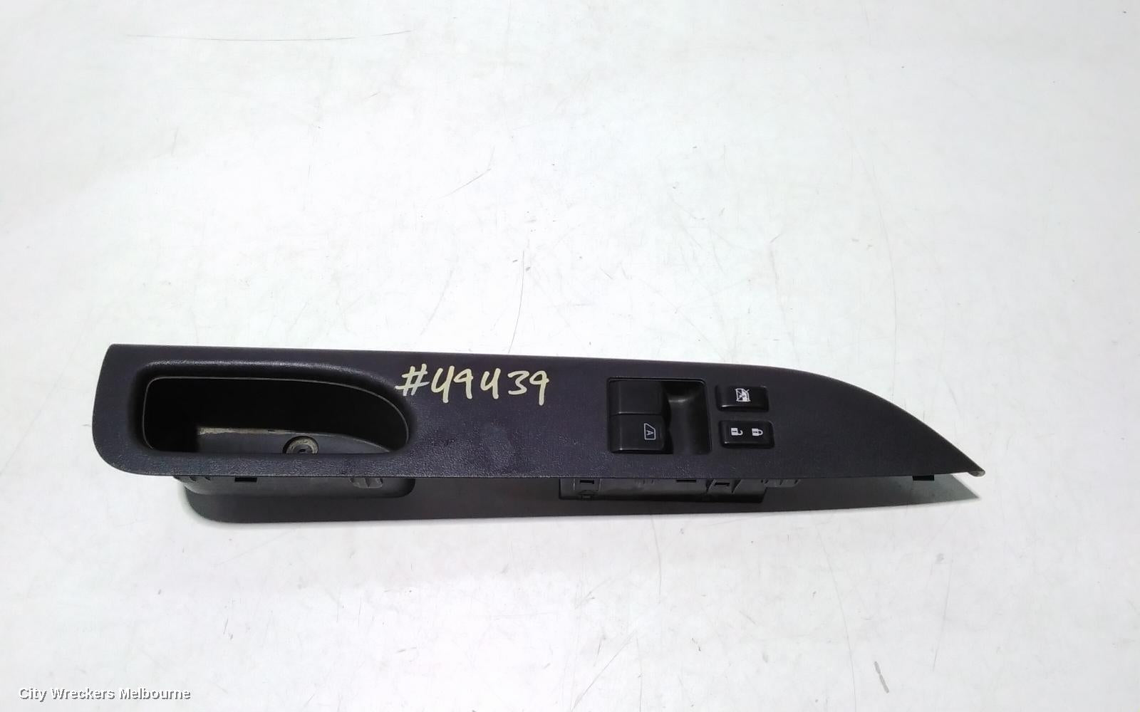 TOYOTA HIACE PWR DR WIND SWITCH, RH FRONT (MASTER SWITCH), TRH/KDH, 03/2005 - 02/2014 - Image 1