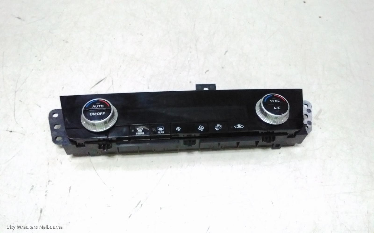 MITSUBISHI OUTLANDER HEATER/AC CONTROLS, DUAL ZONE CLIMATE CONTROL TYPE, ZM, 08/2021 ONWARDS - Image 3