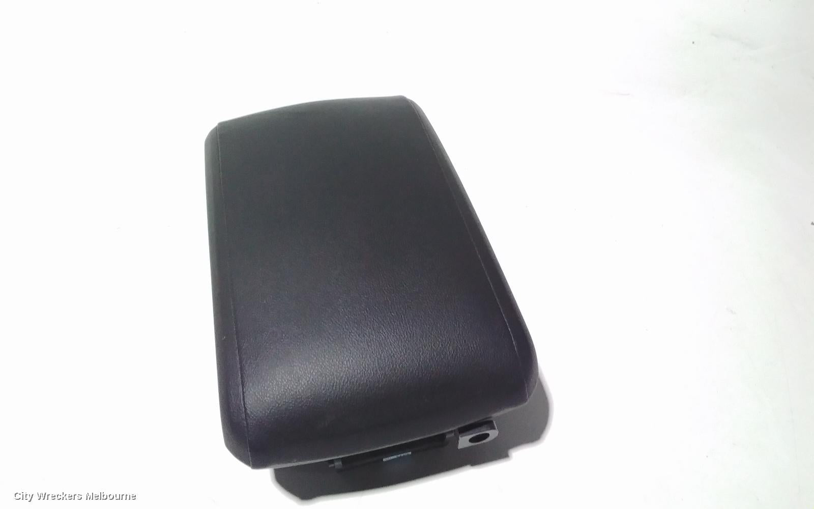 HOLDEN COLORADO CONSOLE, RG, 06/2012 - 12/2020 - Image 2