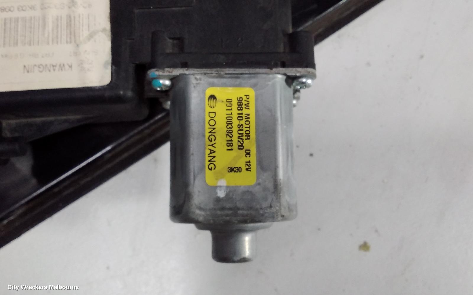 HOLDEN TRAX RIGHT FRONT WINDOW REG/MOTOR, TJ SERIES, 08/2013 ONWARDS - Image 3