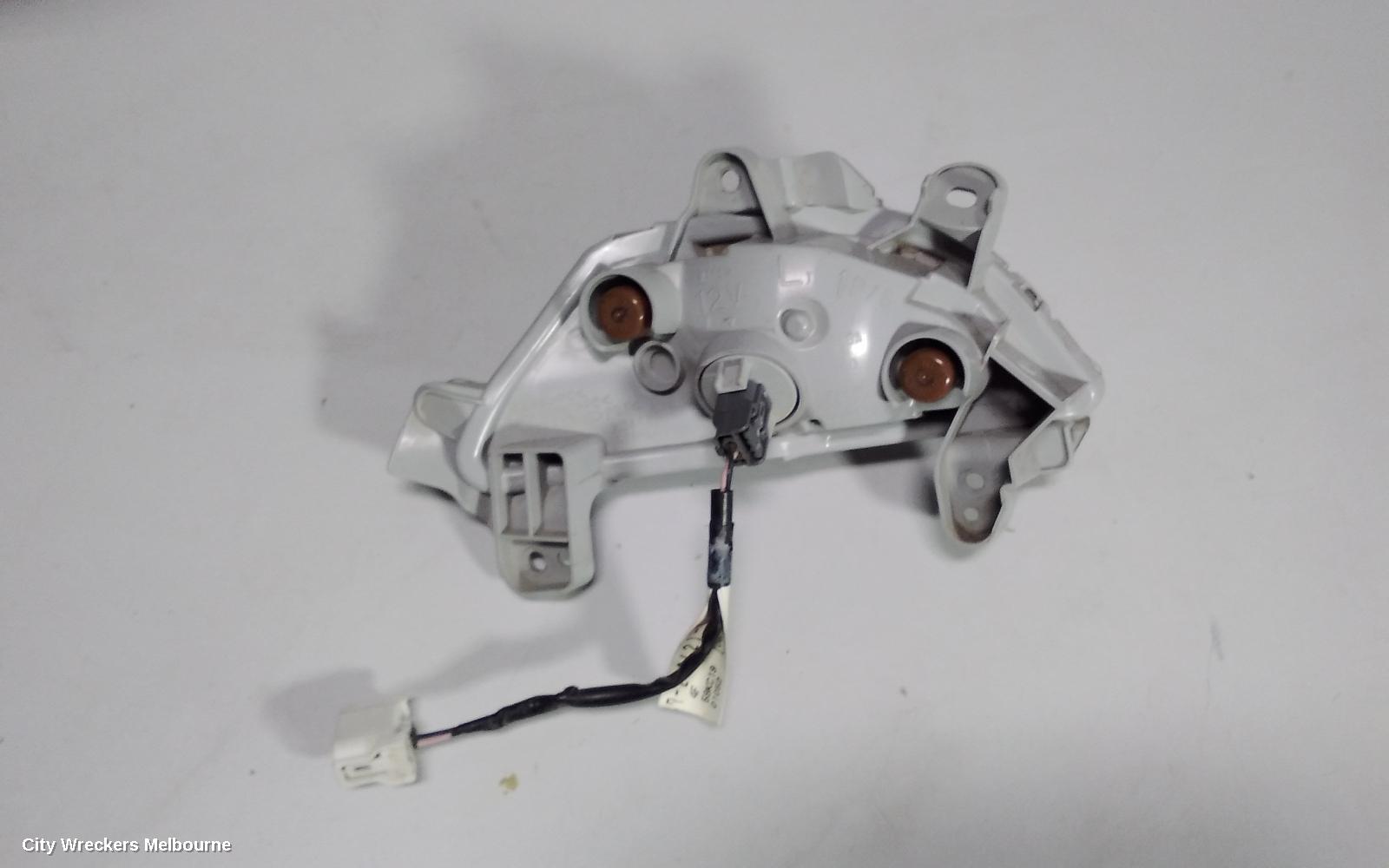 MAZDA 3 LEFT INDICATOR/FOG/SIDE, BUMPER FLASHER, BM, 11/2013 - 05/2016 - Image 3