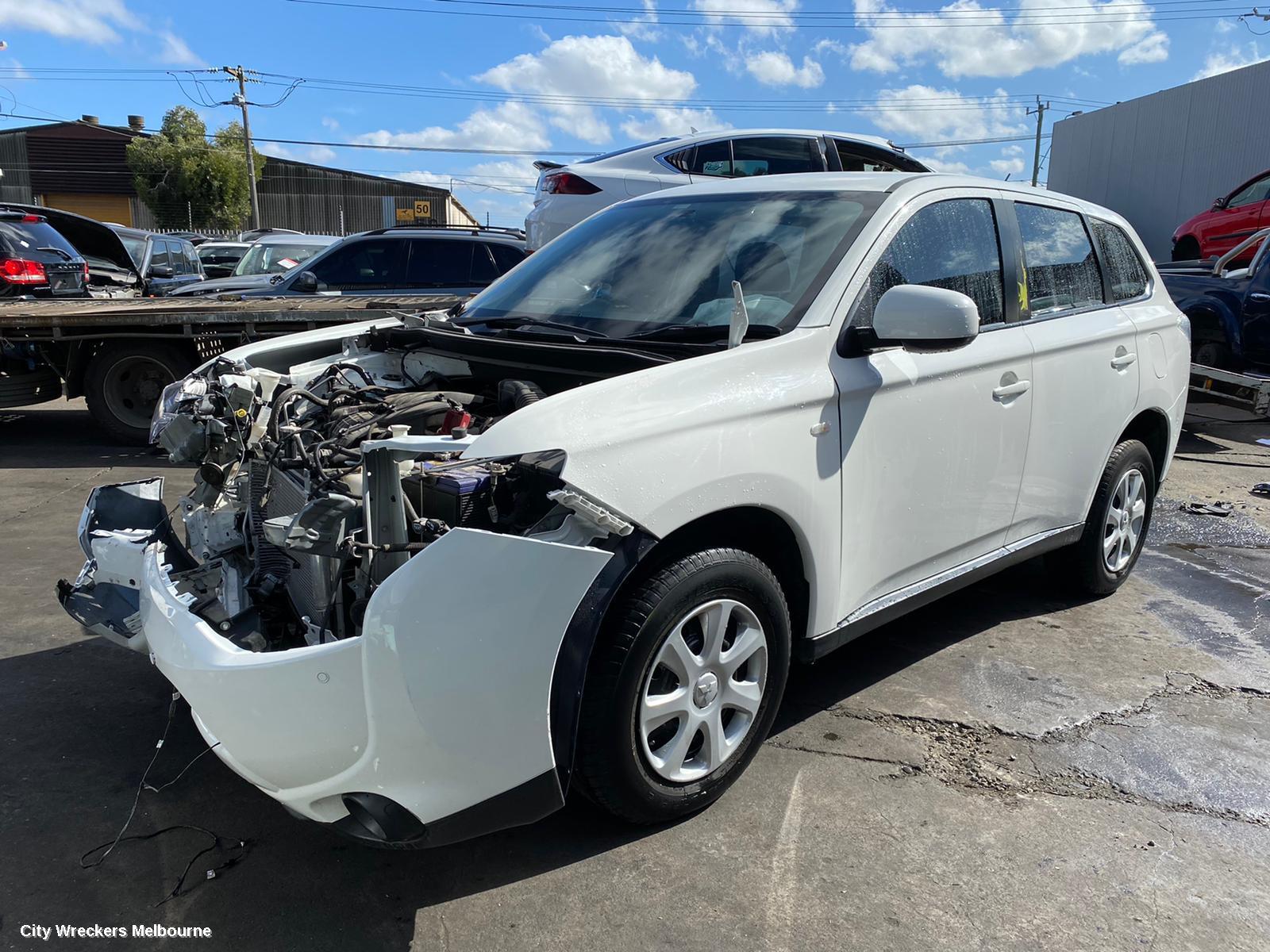 MITSUBISHI OUTLANDER RIGHT FRONT DOOR WINDOW, ZJ-ZL, 10/2012 ONWARDS - Image 3