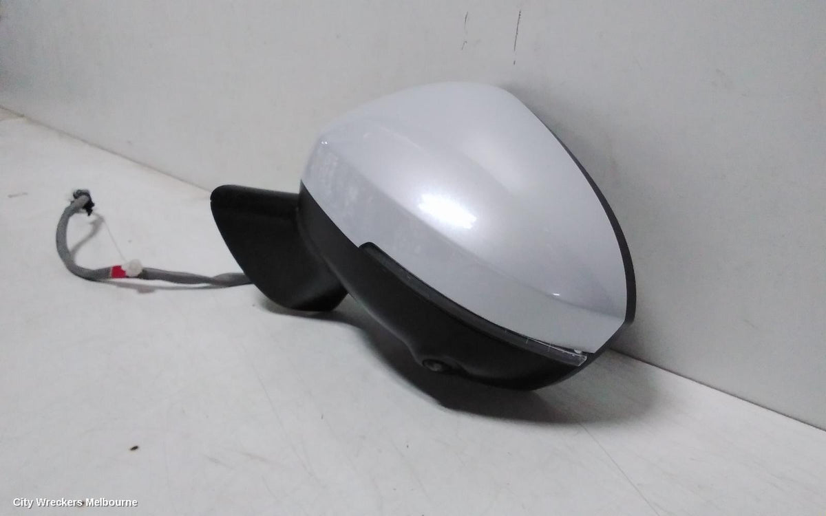 MITSUBISHI OUTLANDER LEFT DOOR MIRROR, ZM, W/ HEATED, POWER FOLD, MEMORY, TILT, FLASHER, CAMERA TYPE, 08/2021 - 03/2025 - Image 3