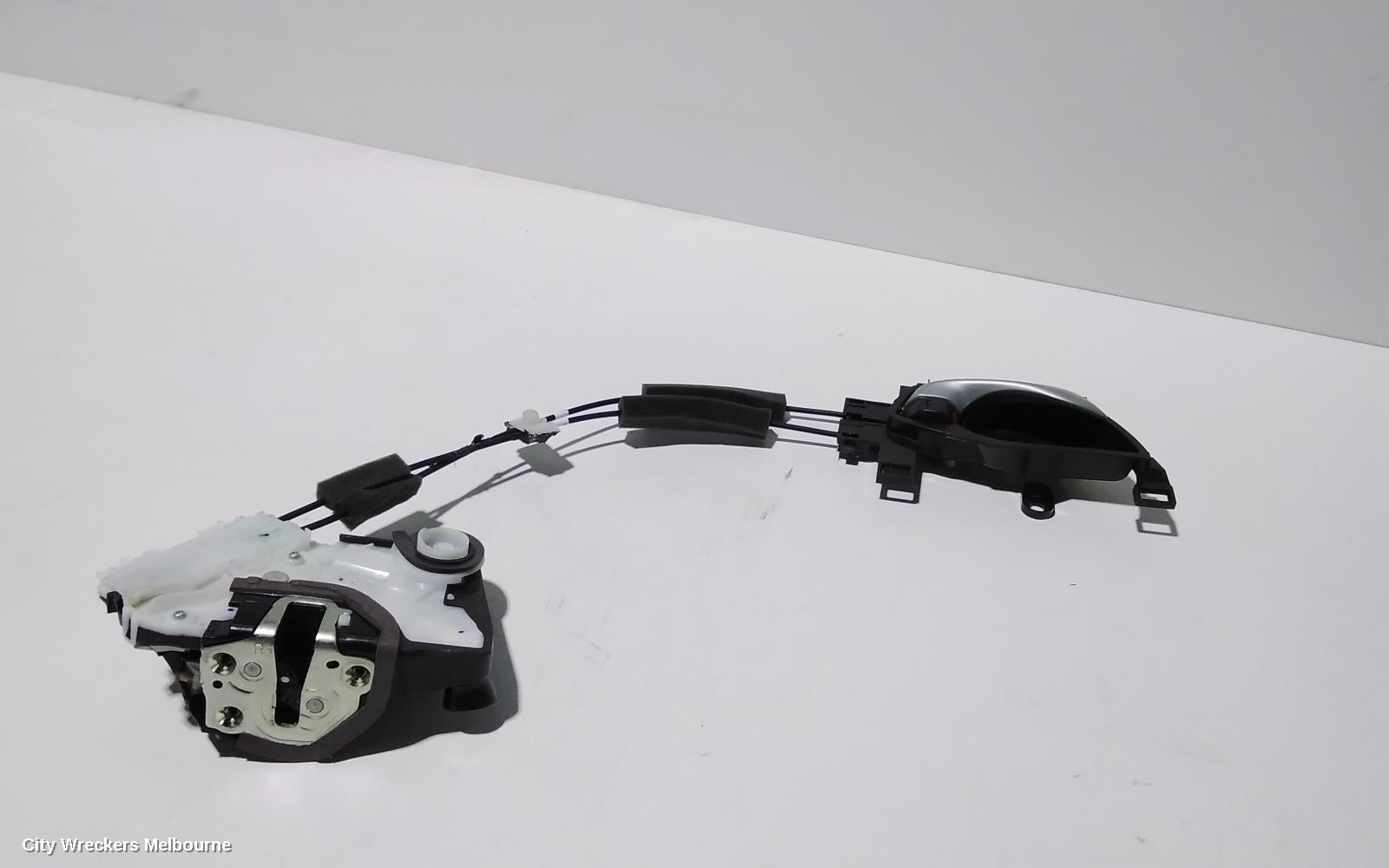 HONDA CRV DOOR/BOOT/GATE LOCK, RIGHT FRONT DOOR LOCK, RW, 05/2017 ONWARDS - Image 2