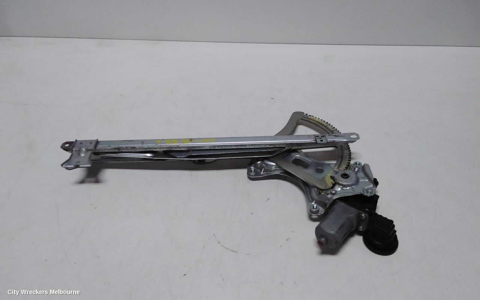 TOYOTA HIACE LEFT FRONT WINDOW REG/MOTOR, DOOR REG AND MOTOR ASSY, TRH/KDH, 03/2005 - 04/2019 - Image 2