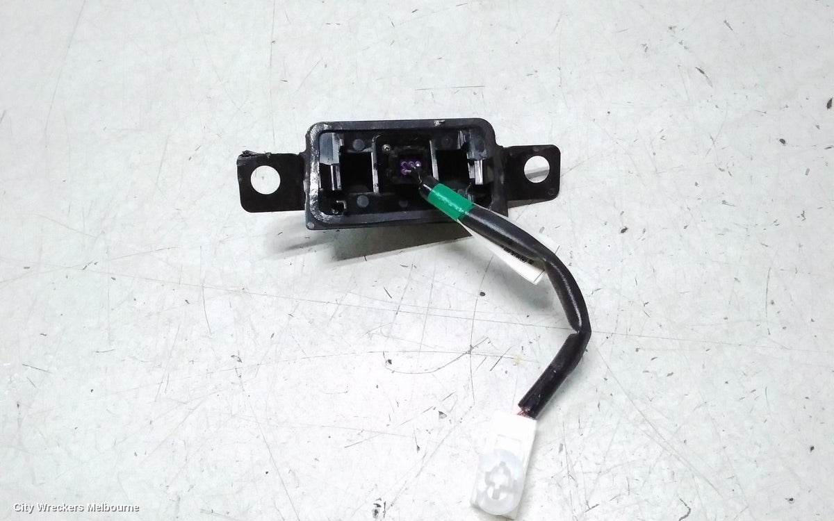 TOYOTA CAMRY REVERSE CAMERA, REVERSE CAMERA, XV70, 09/2020 - 05/2024 - Image 3