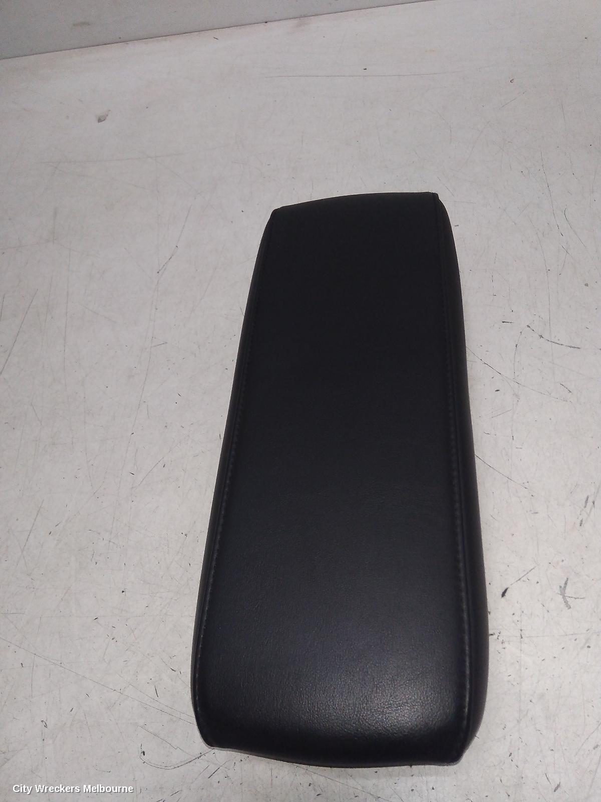 TOYOTA PRIUS CONSOLE, ZVW50R, 02/2016 - 11/2022 - Image 2