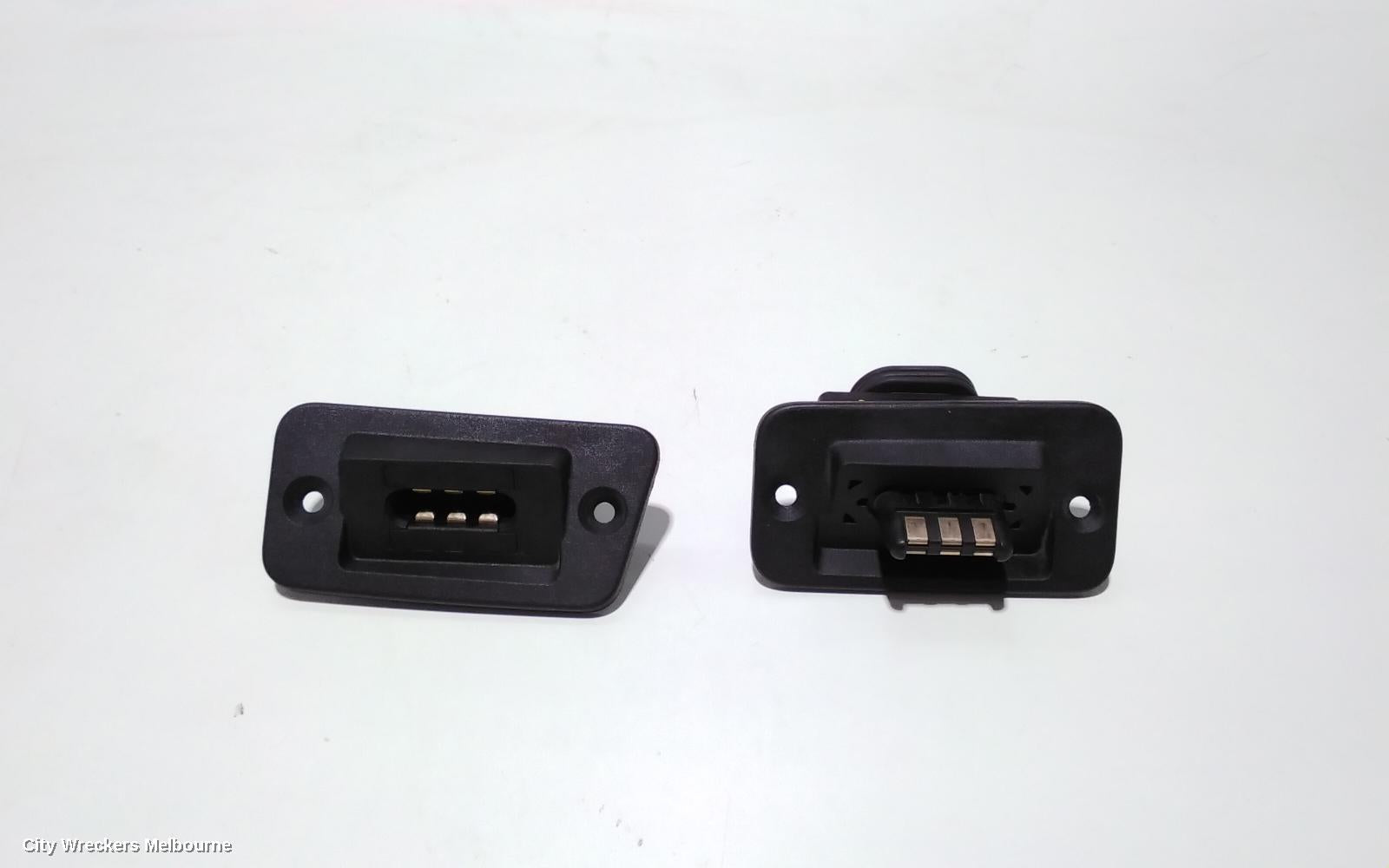 VOLKSWAGEN CADDY DOOR/BOOT/GATE LOCK, LEFT REAR DOOR LOCK, 2KN, 07/2015 - 02/2021 - Image 1