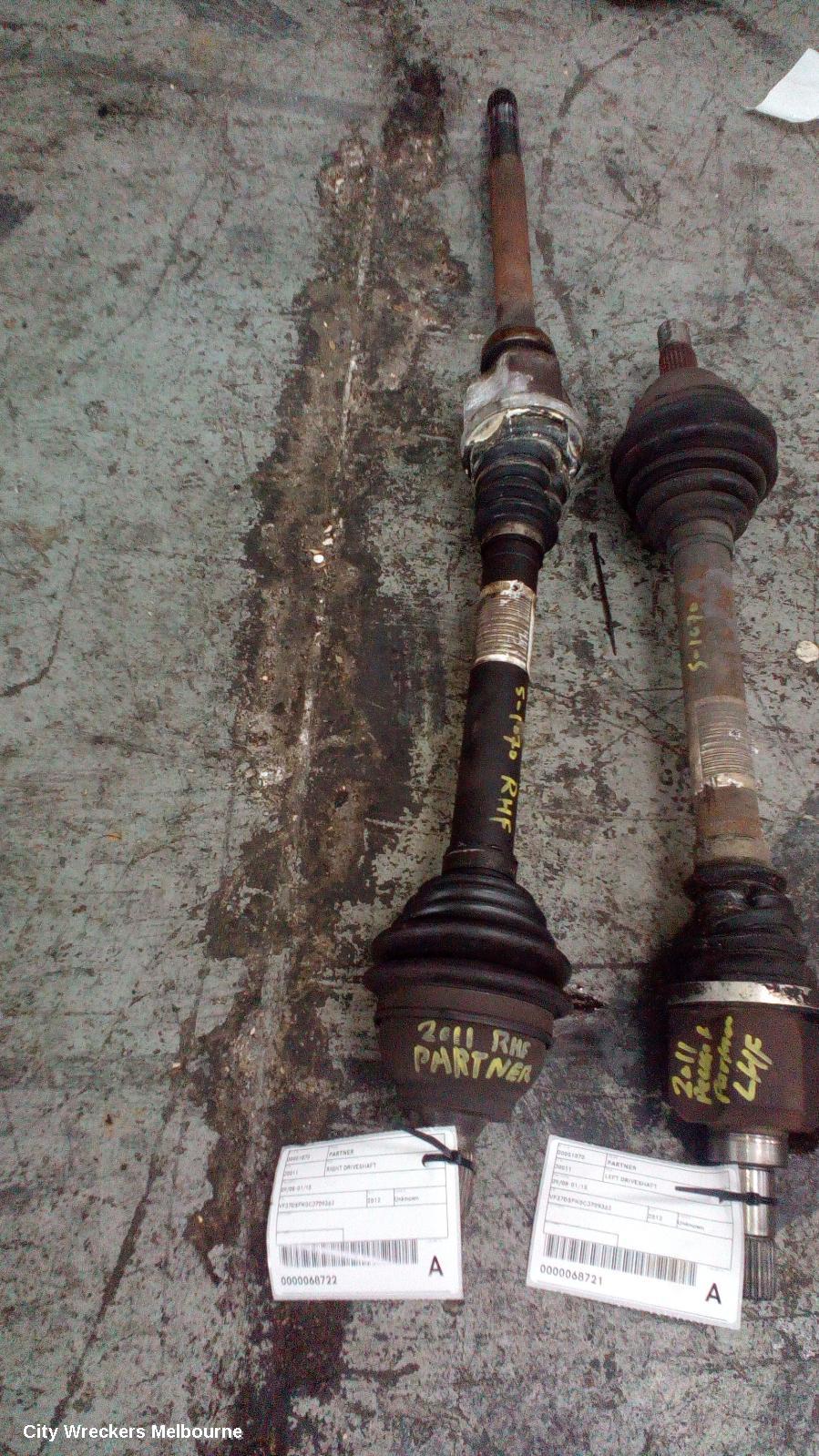 PEUGEOT PARTNER RIGHT DRIVESHAFT, 09/2008 - 01/2015 - Image 1