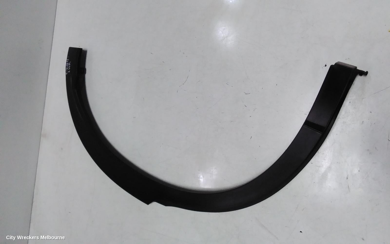HONDA HRV WHEEL ARCH FLARE, RV, 12/2021 ONWARDS - Image 2