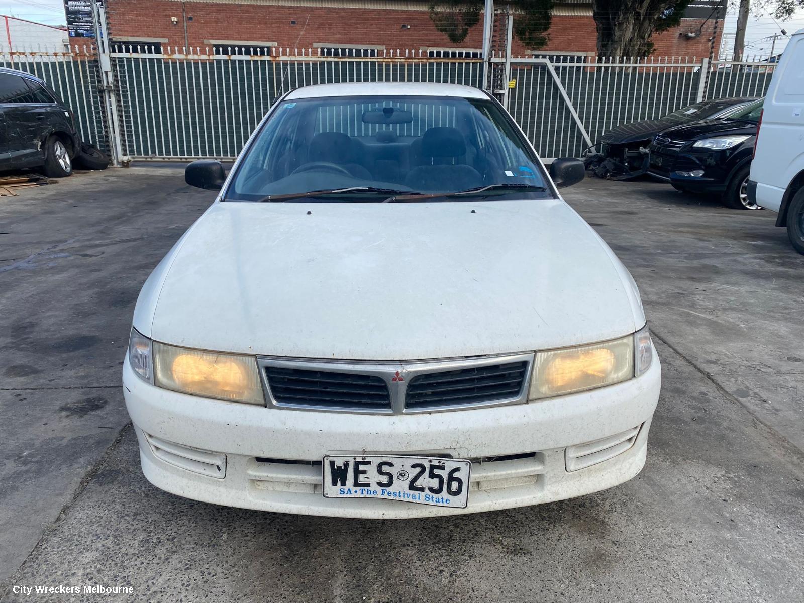 MITSUBISHI LANCER LEFT FRONT DOOR WINDOW, CE, SEDAN, GREEN TINT, 07/1996 - 08/2003 - Image 3
