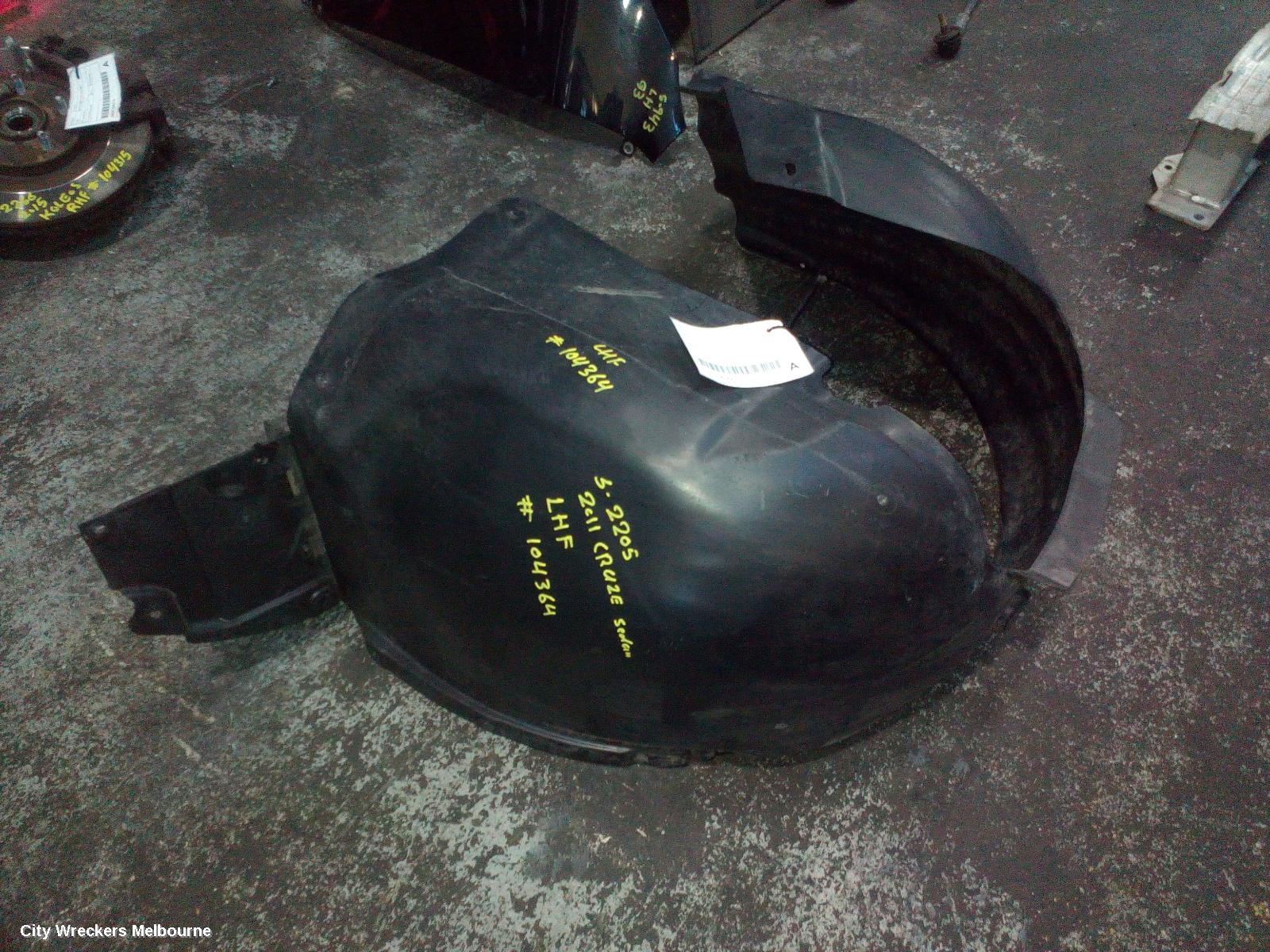 HOLDEN CRUZE LEFT GUARD LINER, FRONT, JH, SEDAN/HATCH, 03/2011 - 01/2017 - Image 2