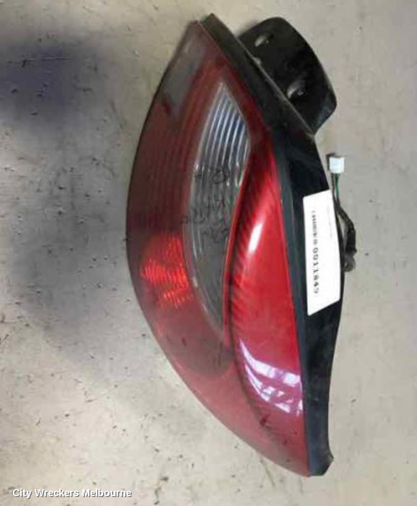 KIA RIO RIGHT TAILLIGHT, DC, SEDAN, 07/2000 - 12/2002 - Image 1