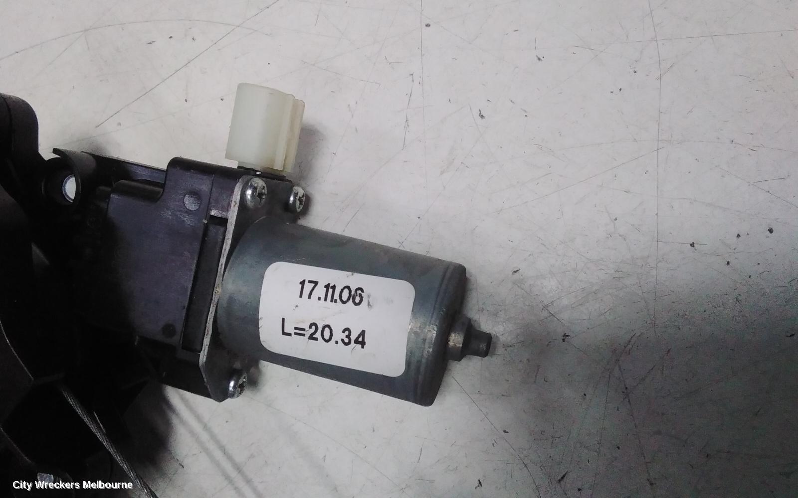 SUZUKI SWIFT LEFT FRONT WINDOW REG/MOTOR, AZ, 04/2017 - 03/2025 - Image 2