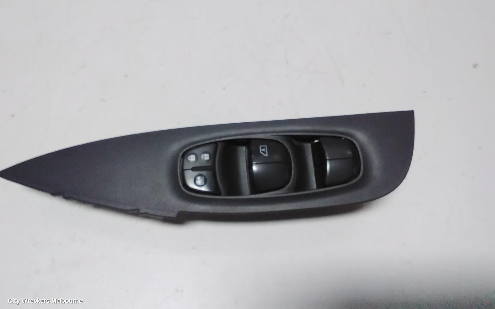 NISSAN XTRAIL PWR DR WIND SWITCH, RH FRONT (MASTER SWITCH), T32, 03/2014 ONWARDS - Image 2