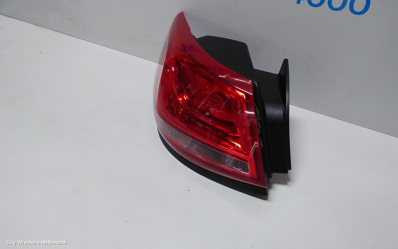 HOLDEN COMMODORE LEFT TAILLIGHT, VF, SEDAN, CLEAR TYPE, EVOKE/SV6/SS/INTERNATIONAL, 05/2013 - 12/2017 - Image 3