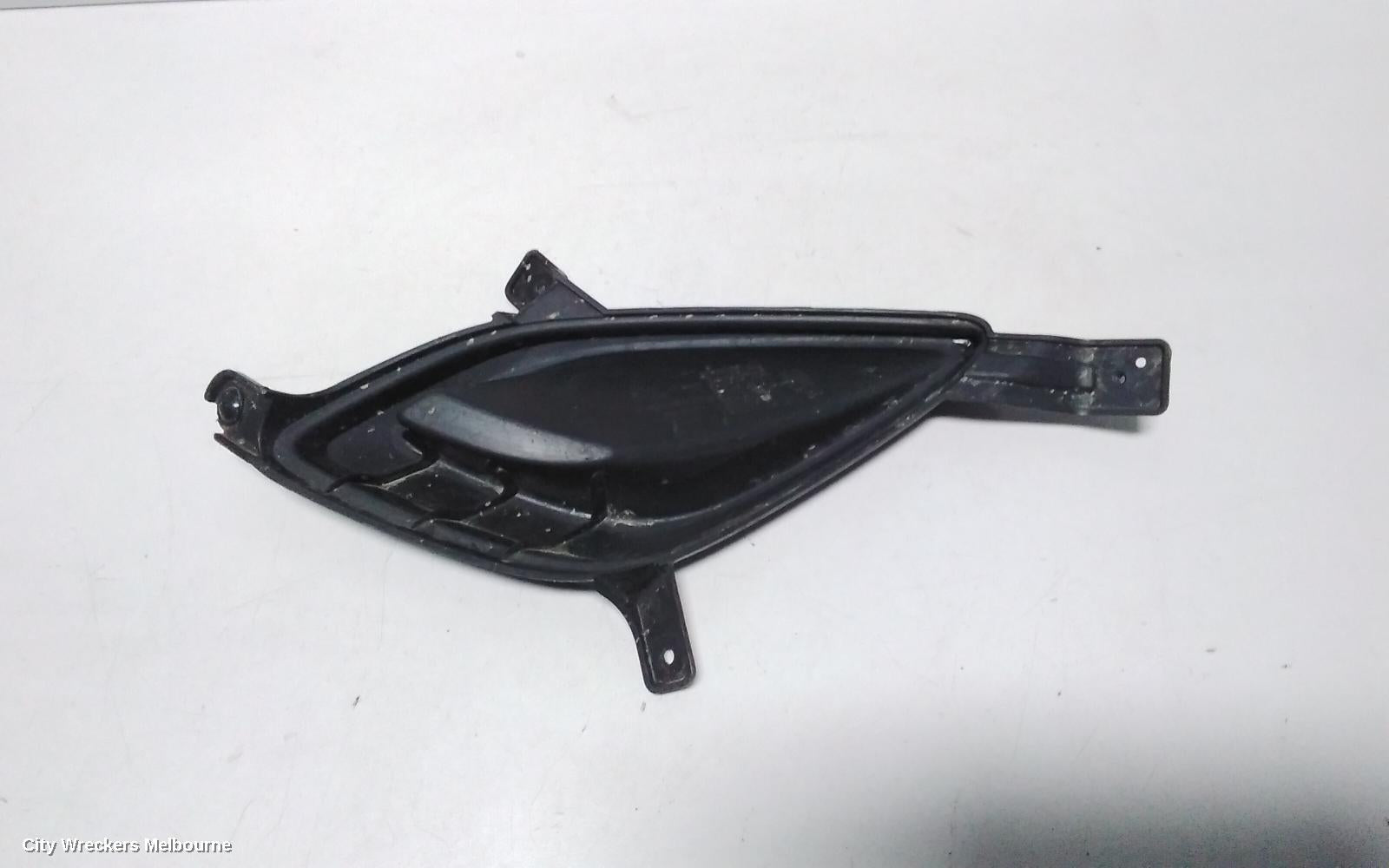 HYUNDAI ELANTRA LEFT INDICATOR/FOG/SIDE, BUMPER FOGLAMP COVER, MD, 03/2011 - 11/2015 - Image 3