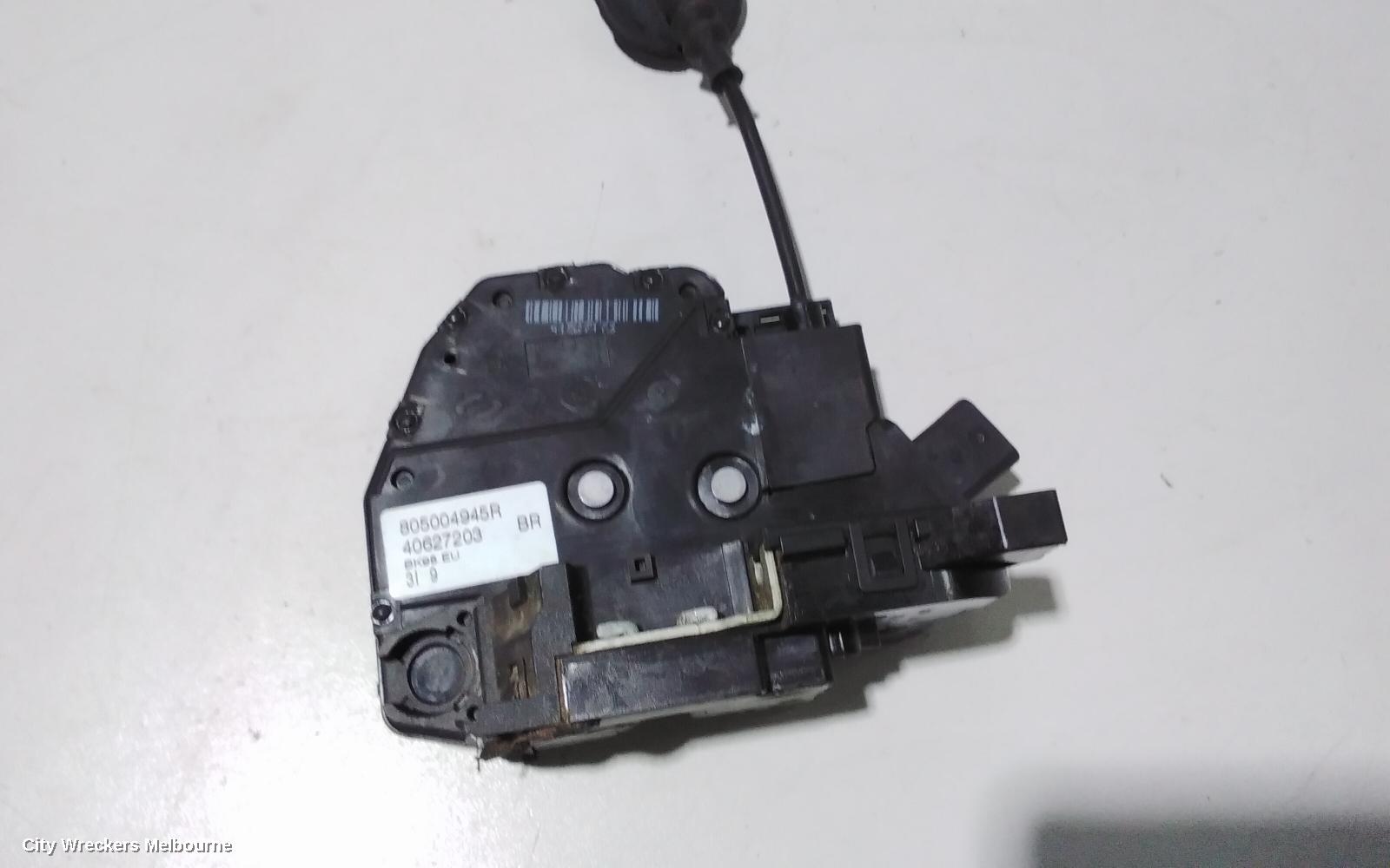 RENAULT CLIO DOOR/BOOT/GATE LOCK, RIGHT  FRONT DOOR LOCK, P/N 805004945R, X98, 09/2013 - 10/2019 - Image 3