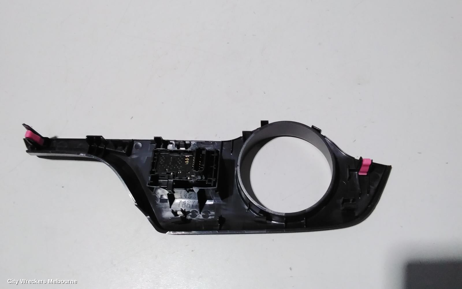 TOYOTA C-HR PWR DR WIND SWITCH, LH FRONT/LH REAR/RH REAR, GEN 1, 12/2016 ONWARDS - Image 3