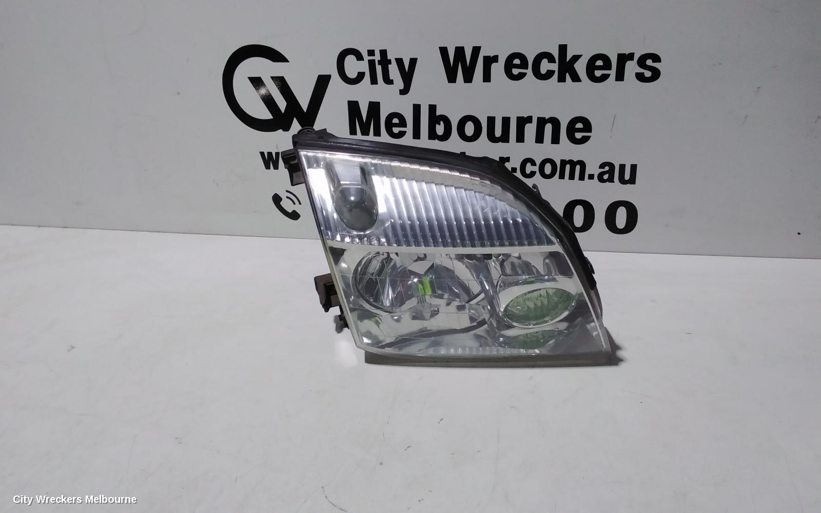 NISSAN XTRAIL RIGHT HEADLAMP, T30, YELLOW LENS TYPE, 10/2001 - 09/2007 - Image 1