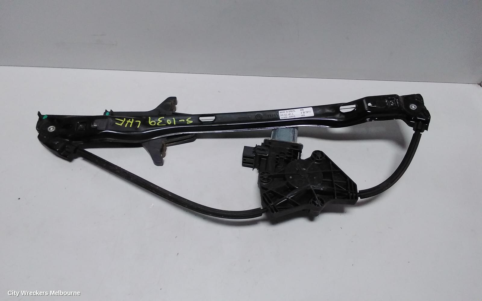 VOLKSWAGEN AMAROK LEFT FRONT WINDOW REG/MOTOR, 2H, 12/2010 ONWARDS - Image 3