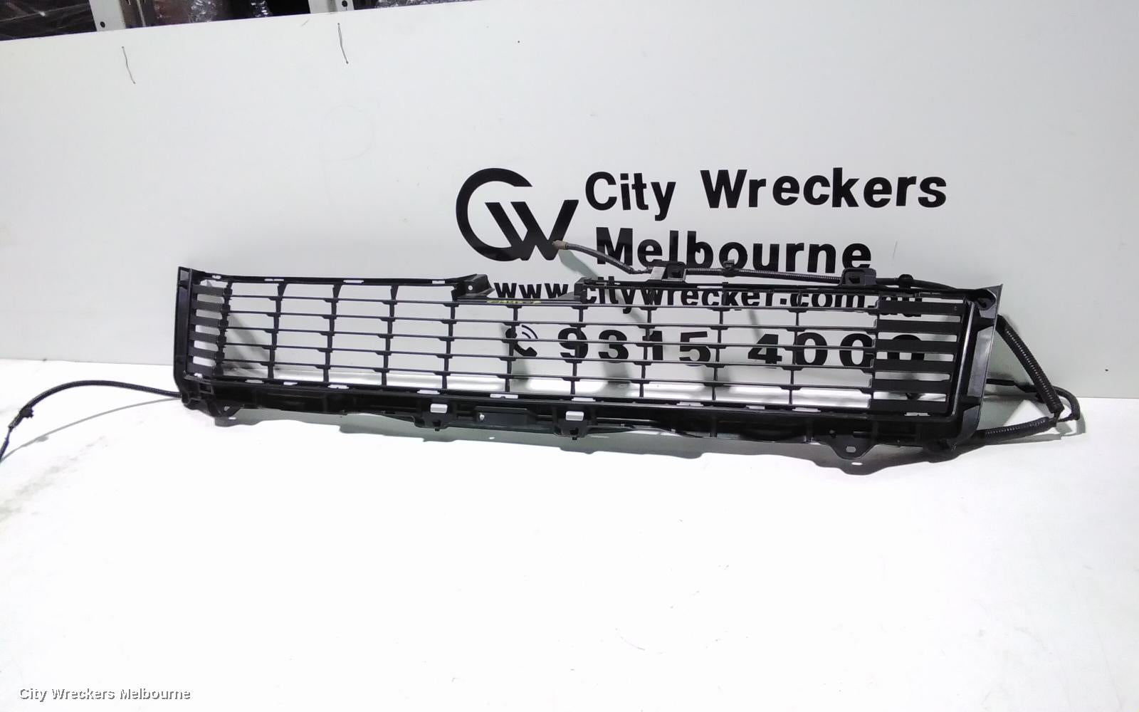 TOYOTA HIACE GRILLE, 300 SERIES, BUMPER GRILLE (LOWER), 02/2019 ONWARDS - Image 1