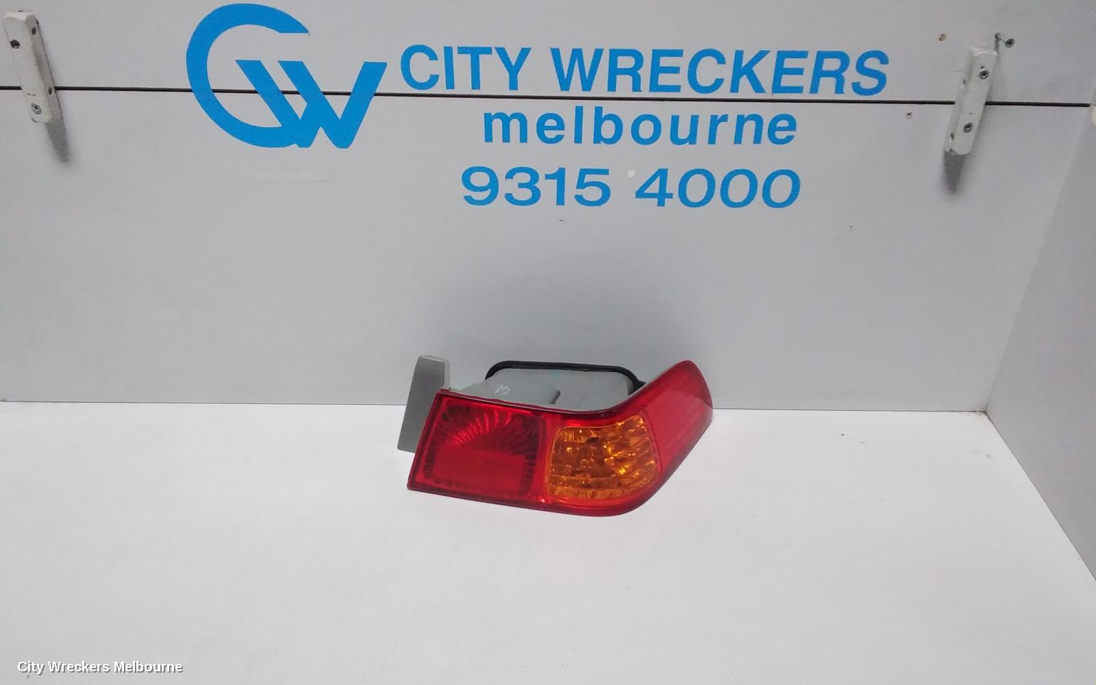 TOYOTA CAMRY RIGHT TAILLIGHT, SK20, SEDAN, 10/2000 - 08/2002 - Image 1