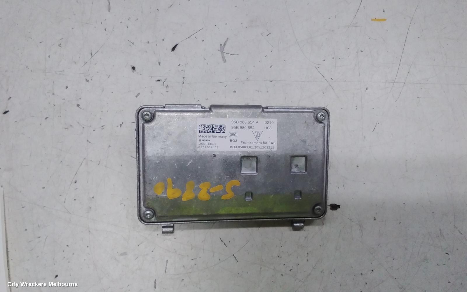 PORSCHE MACAN REVERSE CAMERA, 95B, FRONT CAMERA (WINDSCREEN MOUNTED), 08/2018 - 04/2021 - Image 3