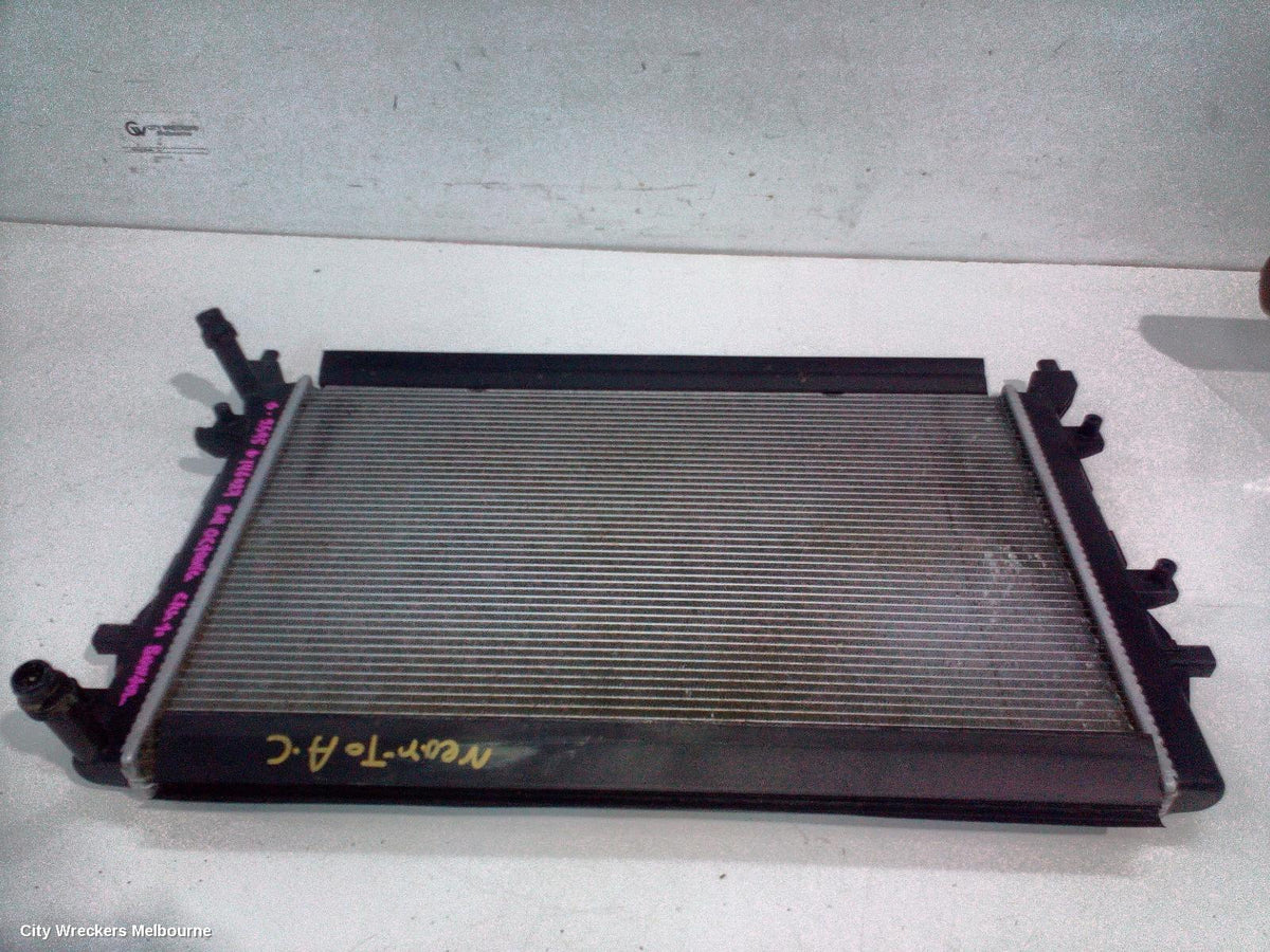 SKODA OCTAVIA RADIATOR, SECONDARY RADIATOR (CLOSEST TO BUMPER), PETROL, 1.4, TURBO, 1Z, CAXA CODE, 08/2010 - 10/2013 - Image 2
