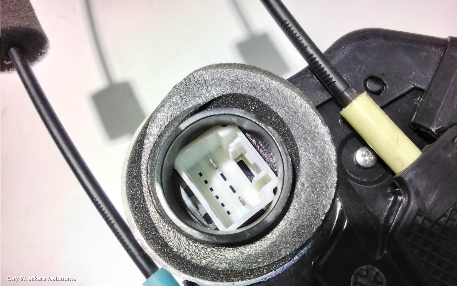 TOYOTA RAV4 DOOR/BOOT/GATE LOCK, RIGHT REAR DOOR LOCK, ACA33, 11/2005 - 11/2012 - Image 3