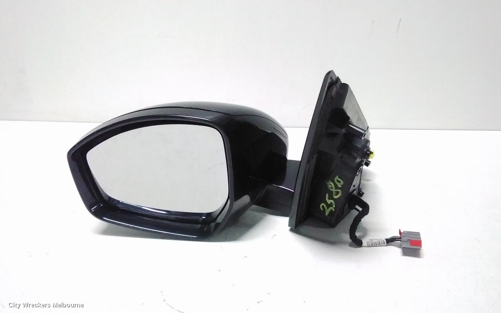 LAND ROVER DISCOVERY SPORT LEFT DOOR MIRROR, L550, NON WATER WADING, NON MEMORY, NON BLIND SPOT TYPE, W/ REAR VIEW CAMERA TYPE, 01/2015 - 06/2019 - Image 2