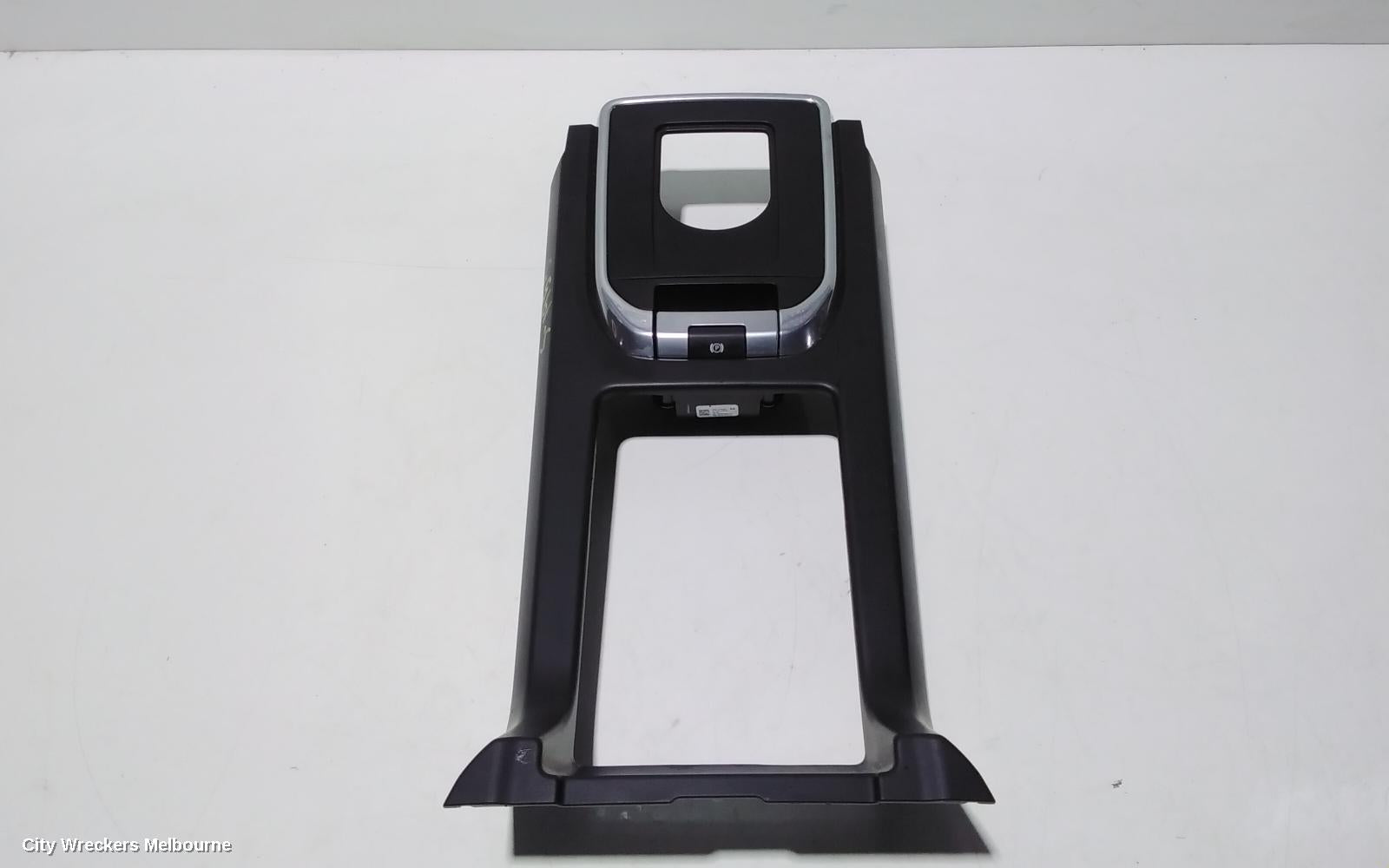 LAND ROVER DISCOVERY SPORT HANDBRAKE LEVER, L550, 01/2015 ONWARDS - Image 2