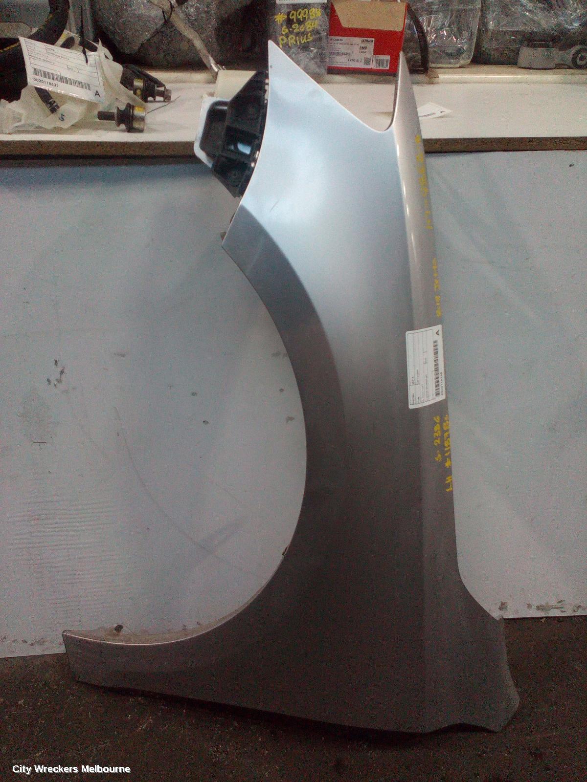 VOLKSWAGEN JETTA LEFT GUARD, 1B, 02/2011 - 12/2017 - Image 2