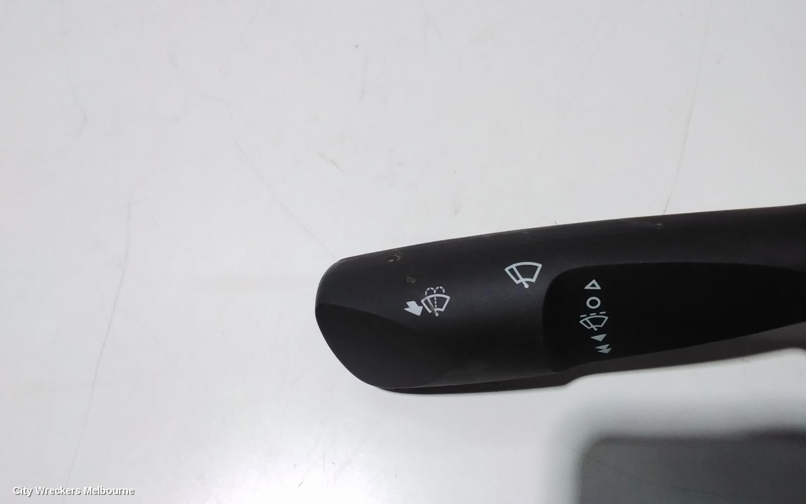 TOYOTA HILUX COMBINATION SWITCH, FLASHER SWITCH, NON FOGLAMP TYPE, 09/2015 ONWARDS - Image 2