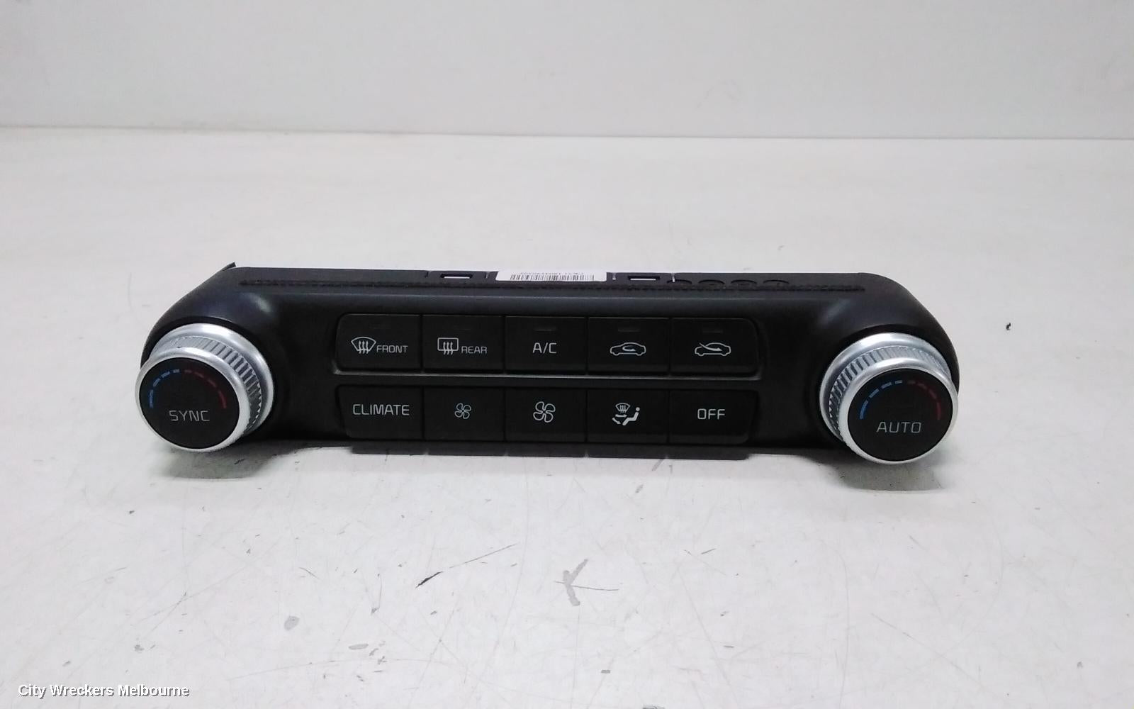 KIA STINGER HEATER/AC CONTROLS, DUAL ZONE CLIMATE CONTROL, W/ SYNC BUTTON, CK, 06/2017 ONWARDS - Image 2